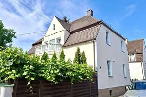 Hier wohnt man gerne! Schönes EFH mit Garage in ruhiger Lage! – Die vollständige Adresse der Immobilie erhältst du vom Anbieter., 86156 Kriegshaber, Augsburg – Vorschaubild 3