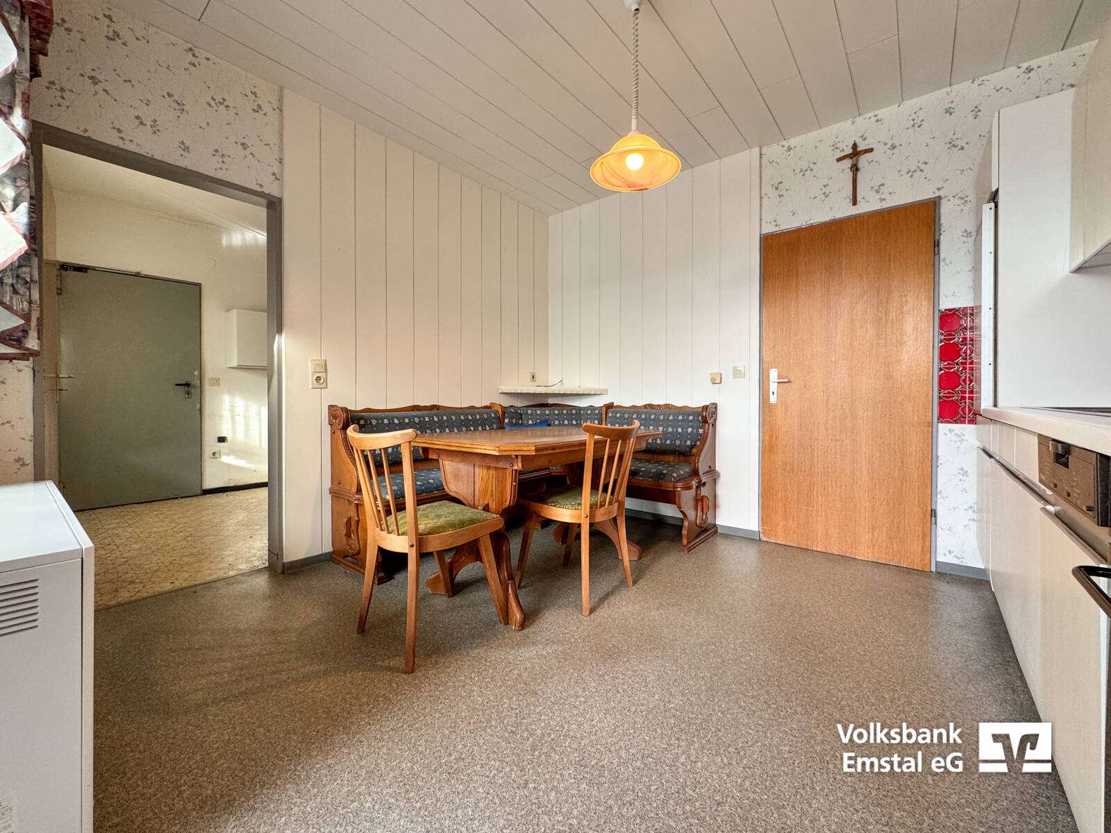 Immobilie in Dersum - Investieren und modernisieren: Bungalow auf großzügigem Eigentumsgrundstück in Dersum! - Bild 2