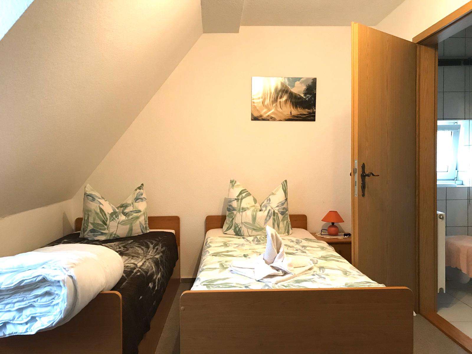 Immobilie in Bad Gottleuba-Berggießhübel - Mehrfamilienhaus mit Gewerbefläche in erholsamer Lage - Bild 0