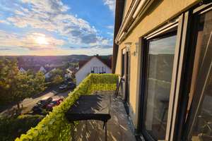 Würzburg-Versbach 3-Zimmer DG-Wohnung mit Balkon – 97078 Versbach, Würzburg – Vorschaubild 3