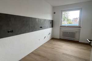 +++ Top sanierte 2 Zi. Whg. mit Balkon, komplett renoviert, Tageslichtbad, u.v. mehr +++ – Beethovenstraße 250, 42655 Ohligs/Aufderhöhe/Merscheid, Solingen – Vorschaubild 9