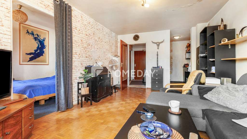 Immobilie in Spardorf - Attraktive 1,5-Zimmer-Wohnung in der 5. Etage mit Loggia und Aufzug - Bild 2