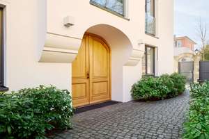 Architektonisches Unikat: Luxuriöse Altbauvilla mit Einliegerwohnung & Salzwasseraußenpool – Die vollständige Adresse der Immobilie erhältst du vom Anbieter., 14169 Zehlendorf, Berlin – Vorschaubild 4