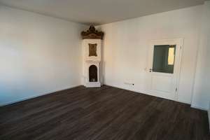 Loggia u. Balkon: neuwertige 3,5-Zimmer Porta Hausberge ZENTRAL – Hauptstraße 45, 32457 Porta Westfalica – Vorschaubild 3