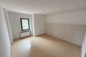 Optimal für Familien! 4-Zimmer-Dachgeschosswohnung mit Balkon Pfersee – Leonhard-Hausmann-Straße 60, 86157 Pfersee-Nord, Augsburg – Vorschaubild 8