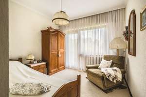 Attraktives Einfamilienhaus im Bungalowstil
mit sonnigem Grundstück und Garage – Die vollständige Adresse der Immobilie erhältst du vom Anbieter., 52076 Walheim, Aachen – Vorschaubild 7