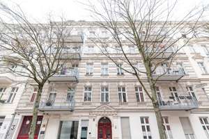 Altbauwohnung mit Balkon am Volkspark Friedrichshain – Die vollständige Adresse der Immobilie erhältst du vom Anbieter., 10407 Prenzlauer Berg, Berlin – Vorschaubild 3