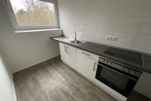 Helle 2,5 Zimmer- Wohnung im 2.Obergeschoss mit Balkon und Tageslichtbad mit Wanne – Klipperstr. 2, 23558 Buntekuh, Lübeck – Vorschaubild 5