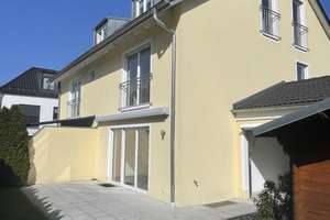 ATTRAKTIVE DOPPELHAUSHÄLFTE MIT SÜDGARTEN IN RUHIGER LAGE VON MÜNCHEN-TRUDERING
