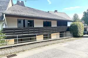 Doppelte Chance: Zwei Gebäude mit Wohnhaus, Ferienwohnung, Arztpraxis und Doppelgarage – Die vollständige Adresse der Immobilie erhältst du vom Anbieter., 53947 Nettersheim – Vorschaubild 4