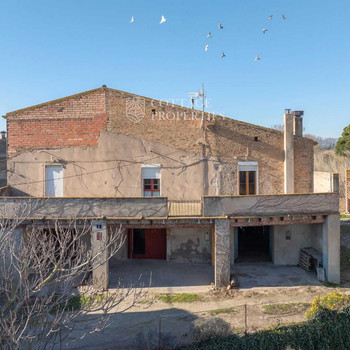 Dorftypisches Haus zum Verkauf in Peralada, Alt Empordà, Girona