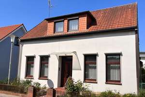 Osternburg - sehr gepflegter historischer Altbau auf traumhaftem Grundstück - ideal für die Familie!