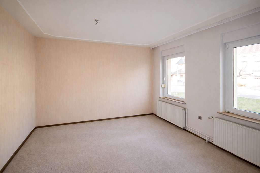 Immobilie in Kroppenstedt - Einfamilienhaus mit Balkon und vielseitiger Ladenfläche – Wohnen, Leben & Gestalten mit Perspektive - Bild 4