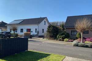 SANKT AUGUSTIN in top Lage, gepflegte Einfam. DHH mit 5-6 Zi., 301 m² GrSt., Keller, Garten, Garage – Rhein-Sieg-Kreis – Vorschaubild 71