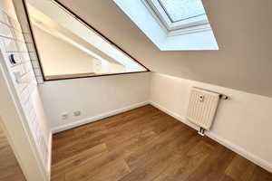 Renovierte 2-Zimmer-Wohnung mit großem Wohnbereich – Alte Reichsstraße 31c, 86356 Augsburg (Kreis) – Vorschaubild 6
