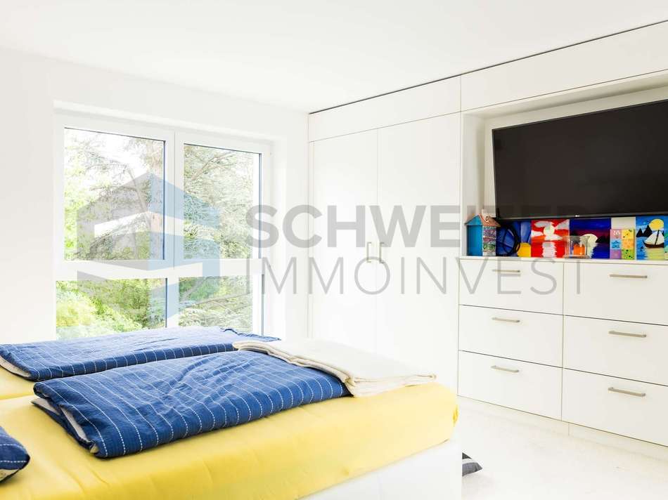Schlafzimmer DG