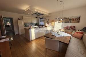 Gepflegtes Einfamilienhaus mit Balkon, sonniger Terrasse, Teich, ruhige Lage – Wendelsteinstraße 25, 86163 Hochzoll-Nord, Augsburg – Vorschaubild 4