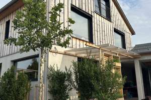 Architekten DHH im modernen Alpenhaus Stil mit Alpenblick – Die vollständige Adresse der Immobilie erhältst du vom Anbieter., 85665 Moosach – Vorschaubild 1