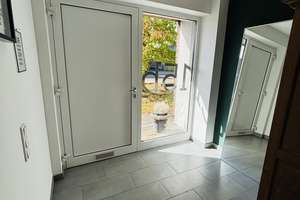 Privatverkauf-Gepflegte moderne Doppelhaushälfte mit Erdwärme, Kaminofen und Sauna in Rommerskirchen – Die vollständige Adresse der Immobilie erhältst du vom Anbieter., 41569 Rommerskirchen – Vorschaubild 2