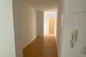 Großzügige 4-Zimmer-Eigentumswohnung in ruhiger Lage von Bothfeld. Ihr neues Zuhause im Grünen! – Die vollständige Adresse der Immobilie erhältst du vom Anbieter., 30659 Bothfeld, Hannover – Vorschaubild 3