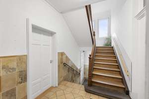 Spannendes Wohn- und Geschäftshaus in beliebter Oststadt-Lage! - Invest mit Entwicklungspotenzial – Die vollständige Adresse der Immobilie erhältst du vom Anbieter., 72764 Reutlingen-Mitte, Reutlingen – Vorschaubild 11