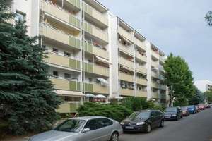 Aktuelle Renovierung einer herrlichen 3-Raum-Wohnung! – Weideweg 10, 1169 Gorbitz-Süd, Dresden – Vorschaubild 1