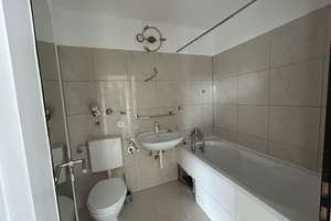 Sofort freie, großzügige, sehr helle,  offen gestaltete 3- Zimmerwohnung ,Bad, Gäste WC und Balkon. – 90762 Altstadt, Innenstadt, Fürth – Vorschaubild 9