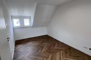     Exklusive kernsanierte Altbauwohnung in Neu-Ulm – Fischgrät, FBH, 127 m² – Johannisstraße 4, 89231 Neu-Ulm – Vorschaubild 10