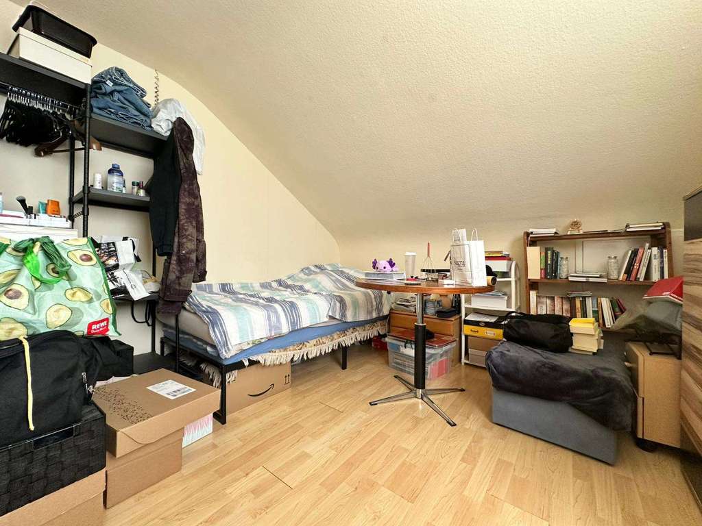 Immobilie in Plochingen - 4-Zimmer-Dachgeschosswohnung in Plochingen, Bestlage, zu verkaufen... - Bild 3
