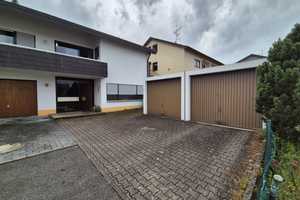1-Familienhaus mit Gartengrundstück und 3 Garagen – Ludwigsburg (Kreis) – Vorschaubild 2
