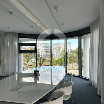 Ansprechende Büros in der Parkstadt Schwabing. combine Transaction