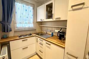 Einfamilienhaus mit Einliegerwohnung (linke DHH) in guter Lage von S-Zuffenhausen  – Die vollständige Adresse der Immobilie erhältst du vom Anbieter., 70435 Zuffenhausen-Mönchsberg, Stuttgart – Vorschaubild 7
