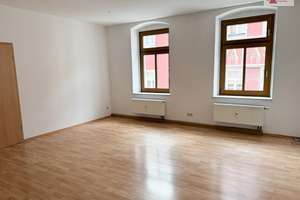 Renovierte 3-Raum-Wohnung direkt im Zentrum von Annaberg!