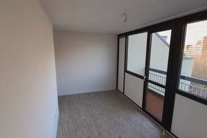 Große sanierte 3 Zimmer Wohnung in Köln Weiden in der obersten Etage mit Einbauküche – Lübecker Str. 13, 50858 Weiden, Köln – Vorschaubild 10