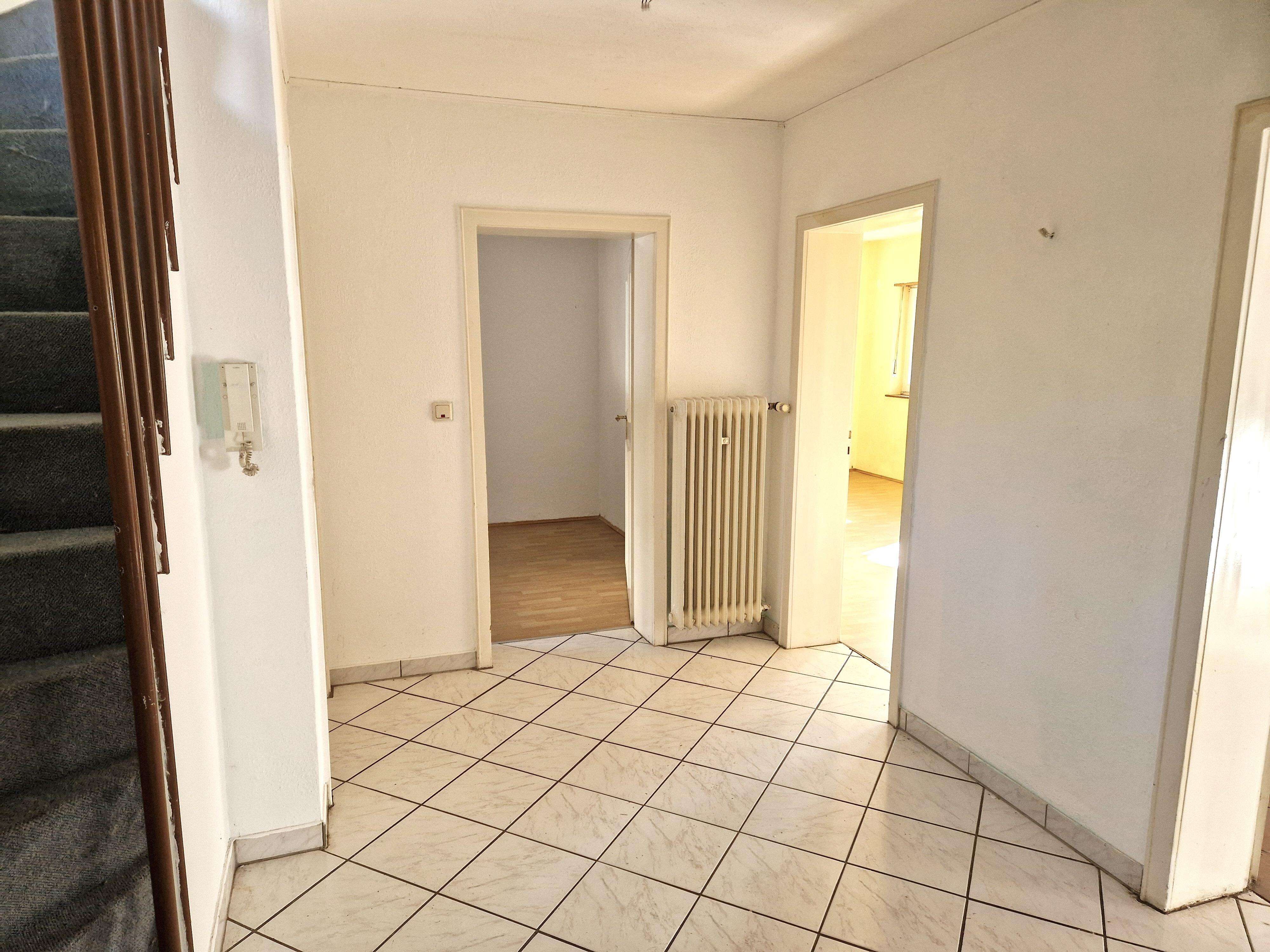 Immobilie in Neuleiningen - Wohnen mit Weitblick: Haus auf 1.900 m² Grundstück in Neuleiningen - Bild 0