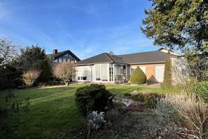140 m² Bungalow mit Wintergarten in ruhiger Lage zu vermieten – Die vollständige Adresse der Immobilie erhältst du vom Anbieter., 33106 Elsen, Paderborn – Vorschaubild 2