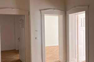 4-Zimmer-Wohnung, Zweitbezug nach Sanierung, wunderschöner Altbau, großzügige Terrasse in Flingern – 40235 Flingern Nord, Düsseldorf – Vorschaubild 8