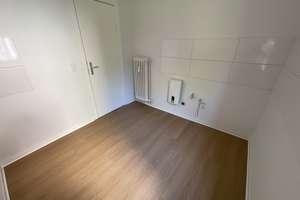 Frisch renovierte 2 Zimmer-Wohnung mit modernisiertem Wannenbad – Eutiner Str. 22, 23554 Sankt Lorenz Nord, Lübeck – Vorschaubild 7
