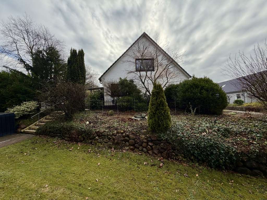 Immobilie in Nordhastedt - Charmantes Einfamilienhaus mit Einliegerwohnung in ruhiger Wohnlage von Nordhastedt! - Bild 1