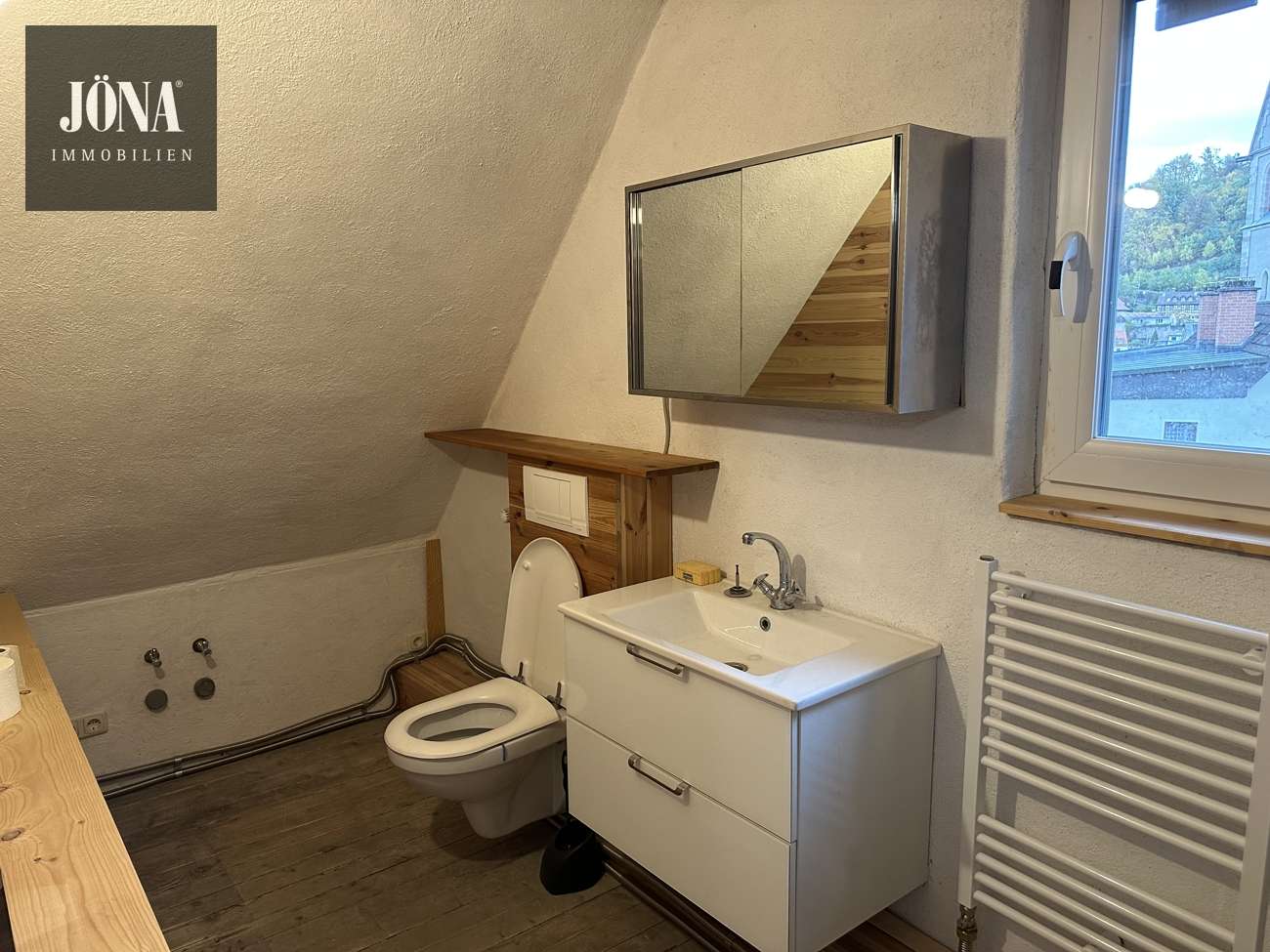 Immobilie in Kulmbach - Saniertes Einfamilienhaus mit Solaranlage in der Innenstadt mit ca. 7,8% Rendite - Bild 1