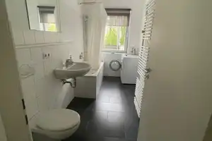 Wohnen am Mauerpark – Bezugsfreie 2‑Zimmer‑Wohnung mit sonnigem Süd‑Balkon – Berlin – Vorschaubild 5