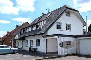 Extravagantes Zweifamilienhaus mit Charme in schöner Stadtlage! – Die vollständige Adresse der Immobilie erhältst du vom Anbieter., 51545 Waldbröl – Vorschaubild 3