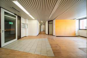 Wohnungspaket: Drei Wohnungen - zuletzt als Arztpraxis genutzt – Die vollständige Adresse der Immobilie erhältst du vom Anbieter., 56068 Süd, Koblenz – Vorschaubild 19