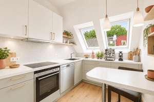 Ihr neues Lieblingszuhause auf zwei Ebenen mit sonnigem Südbalkon – Die vollständige Adresse der Immobilie erhältst du vom Anbieter., 22607 Groß Flottbek, Hamburg – Vorschaubild 6