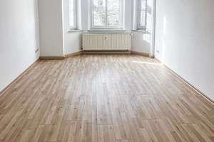 Großzügige 3-Raum-Wohnung mit Balkon in gefragter Lage von Chemnitz-Sonnenberg – Humboldtplatz 3, 9130 Sonnenberg, Chemnitz – Vorschaubild 2