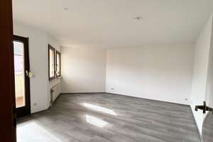 Gemütliche 2-Zimmer-Wohnung mit Balkon in Nürnberg-Rennweg – Fenitzerstraße 37, 90489 Wöhrd, Nürnberg – Vorschaubild 1