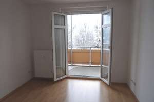 Moderne sonnige 2-R-Wohnung mit Einbauküche im 1.OG mit Balkon + PKW-Stellplatz – Clausstraße 101, 9126 Lutherviertel, Chemnitz – Vorschaubild 8