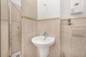 Property thumbnail 17