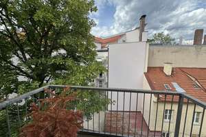 Au - Kolumbusplatz - schöne, helle, großzügige 2 Zimmer Altbau -Balkon, Parkett. EBK. 1. August 26 – Humboldstraße 25, 81543 Untere Au, München – Vorschaubild 8