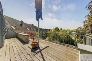 Modernisierte Maisonette-Wohnung zur Miete in Düsseldorf Benrath – Rayak Immobilien, Ihr Makler für 